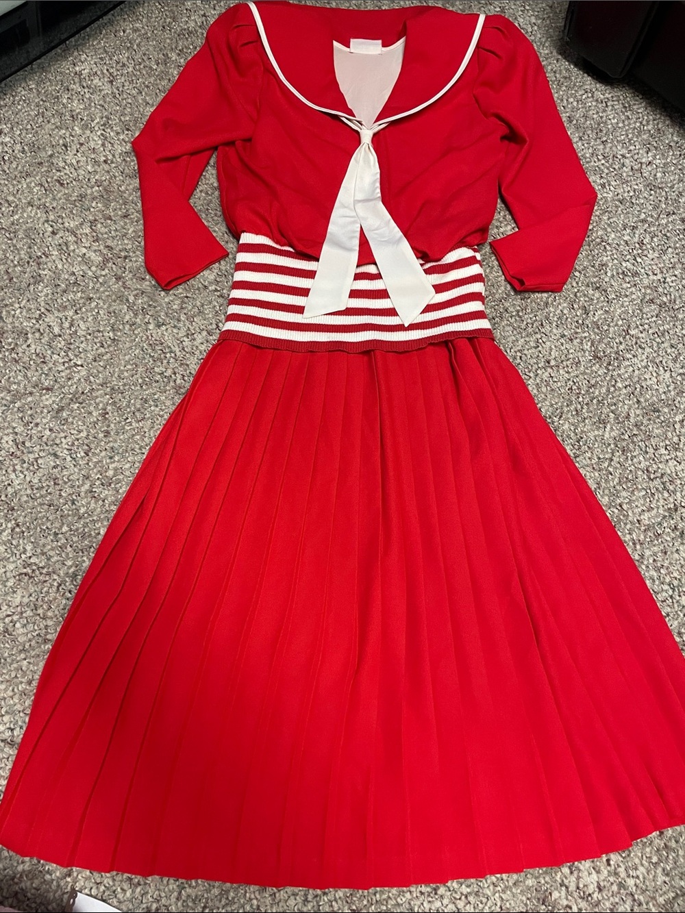 Vintage 80s Red Sailor-Style Pleated midi Dress with White Tie- amazing